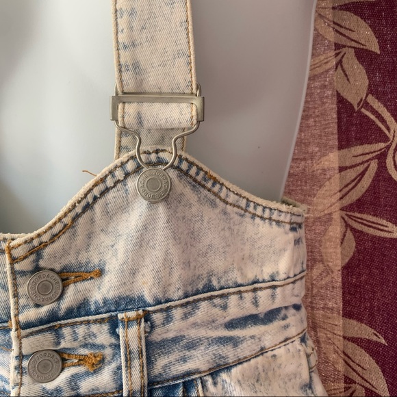Jordache: Vintage Overall Shorts - Picture 7 of 16